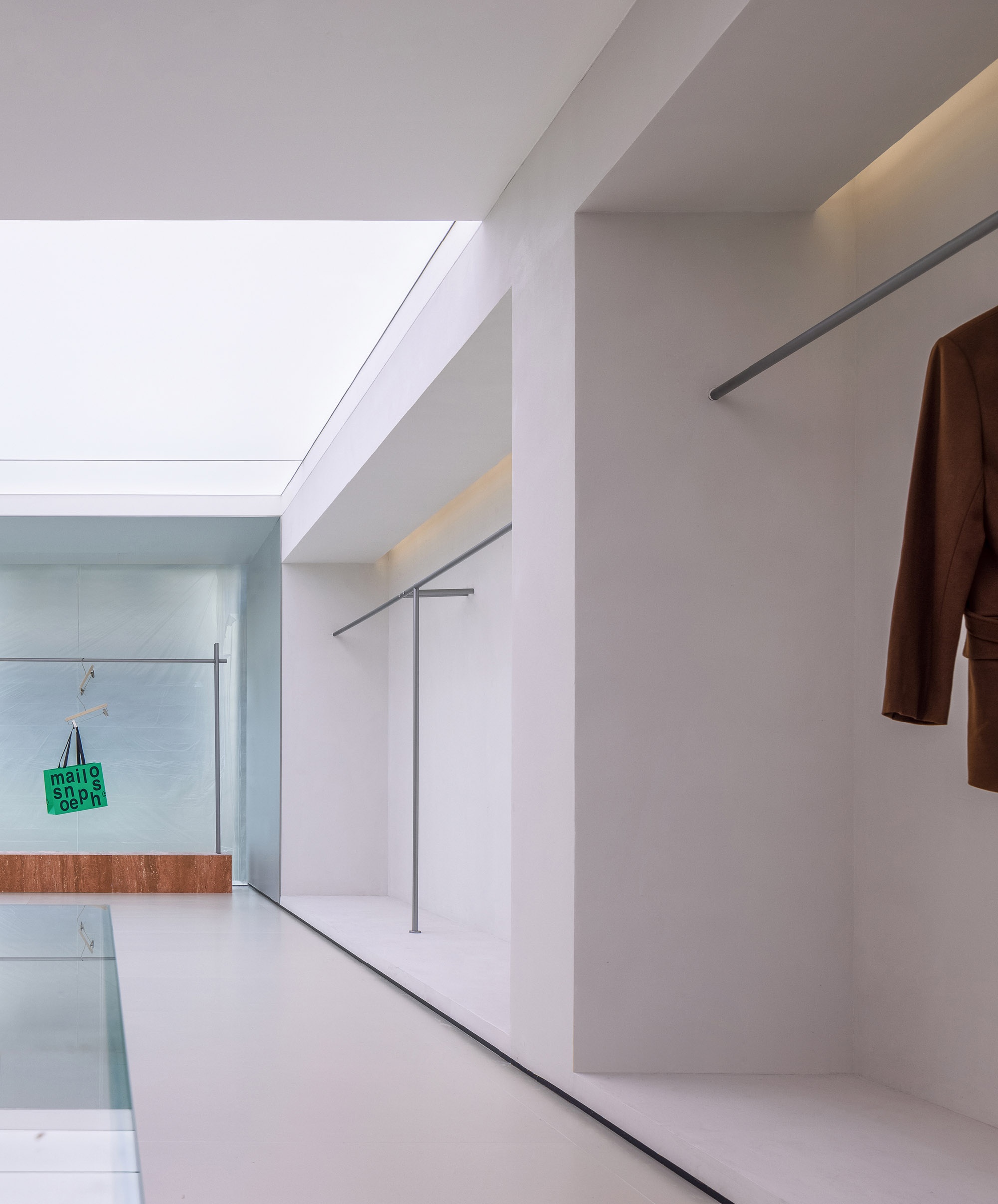 金安女士丨正负下舍-64