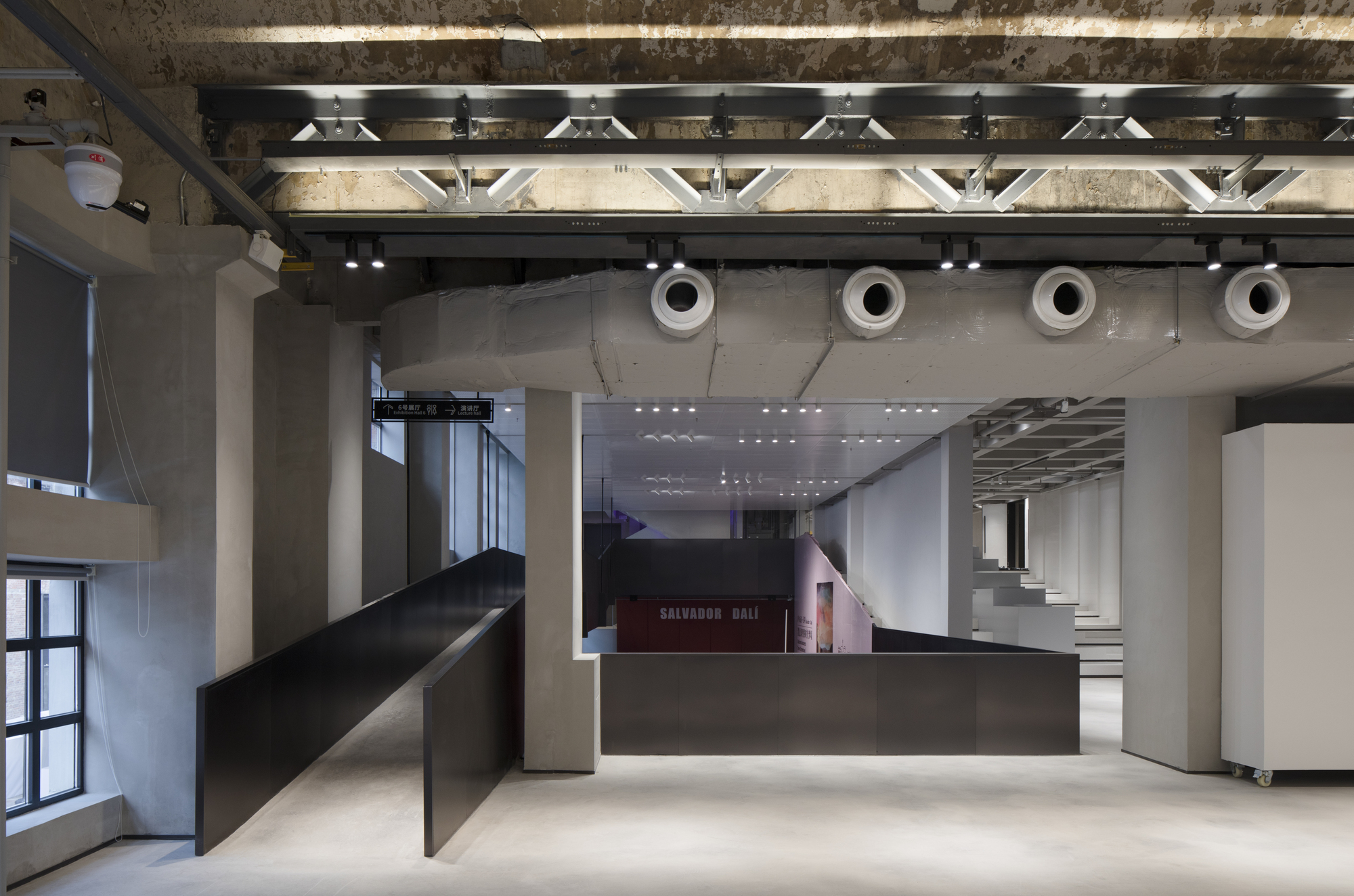 Red Plum Culture and Creative Park / AAarchitects + IIA Atelier-51