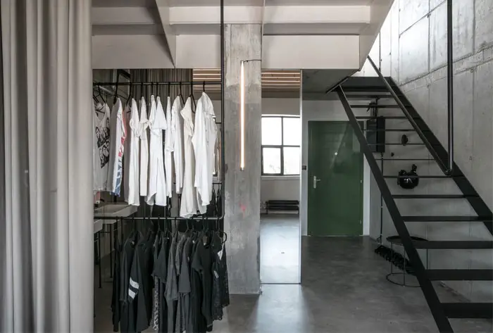 垂直 loft 工业风设计 | 混凝土、木头和金属的完美融合-15