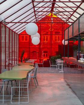 Siyanie Wine Bar  Hare   Klein