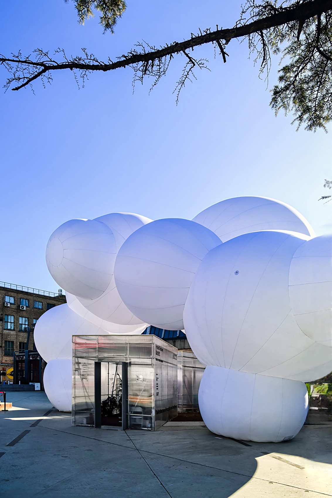 意义的停顿:798艺术与科技周中的空间装置实践丨中国北京丨兼建筑-20