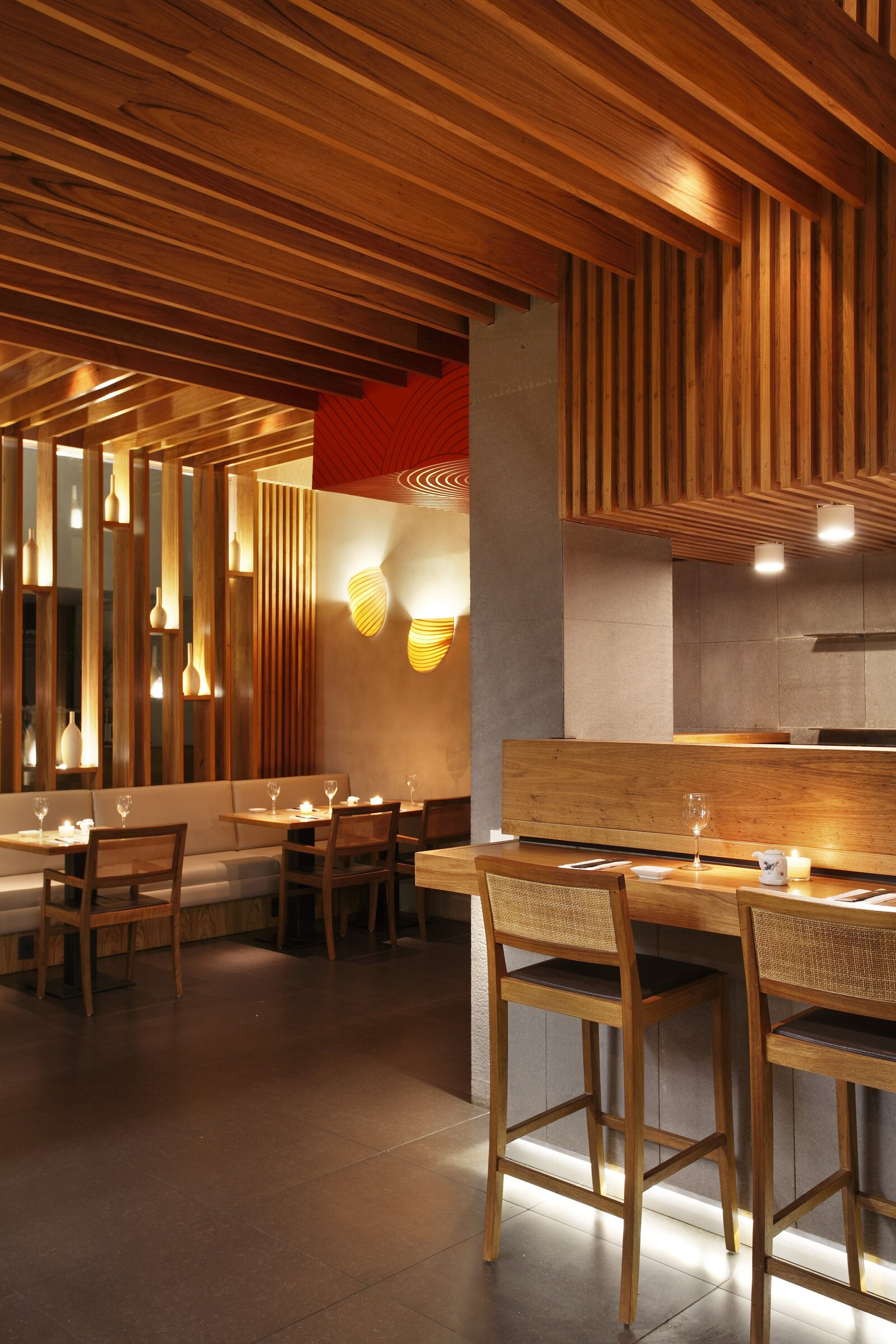 巴西传统日料店 Kotobuki 的现代翻新-17