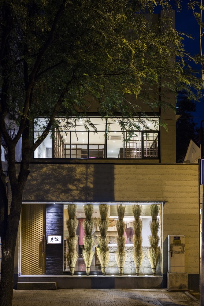 喧嚣中的宁静空间——越南胡志明市“Syunkato Soba”餐厅设计-46