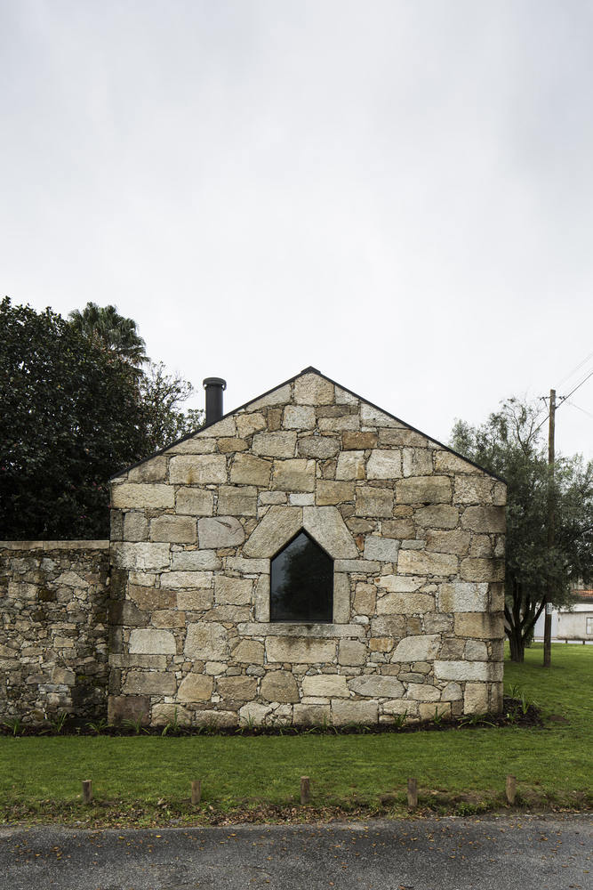 葡萄牙 Soutelo 乡村别墅 | 和谐融入自然的室内设计-28