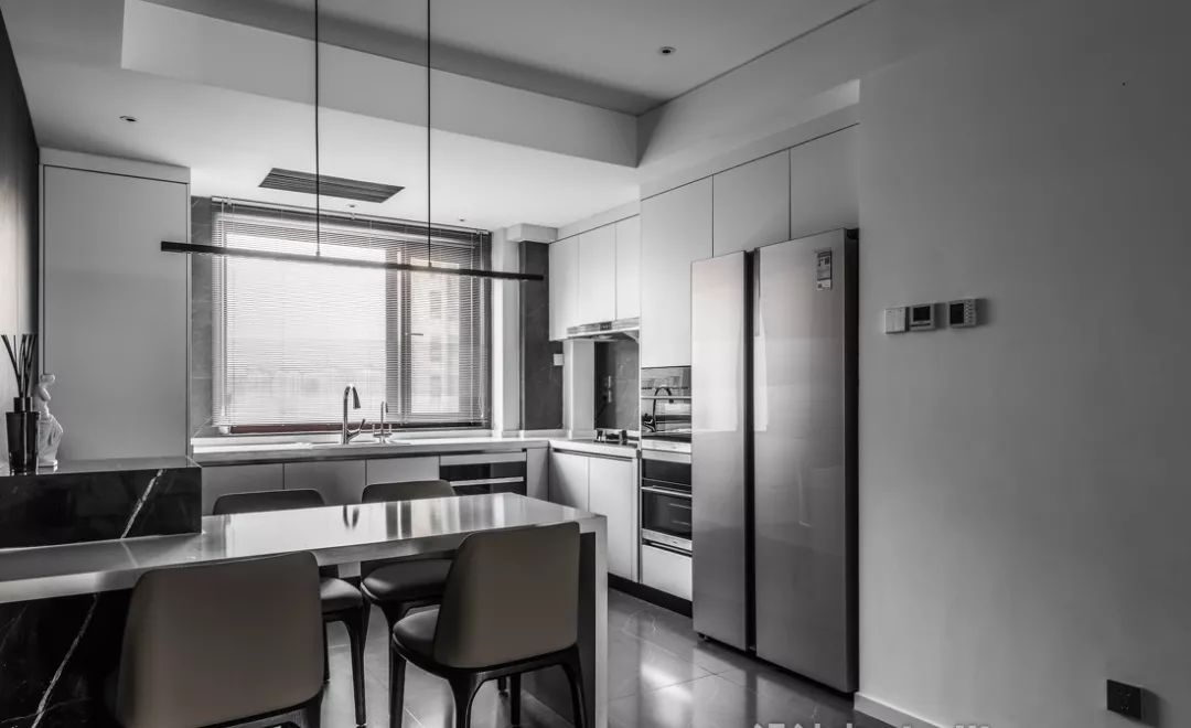 极简生活的艺术 | 139㎡三室两厅设计案例解析-20