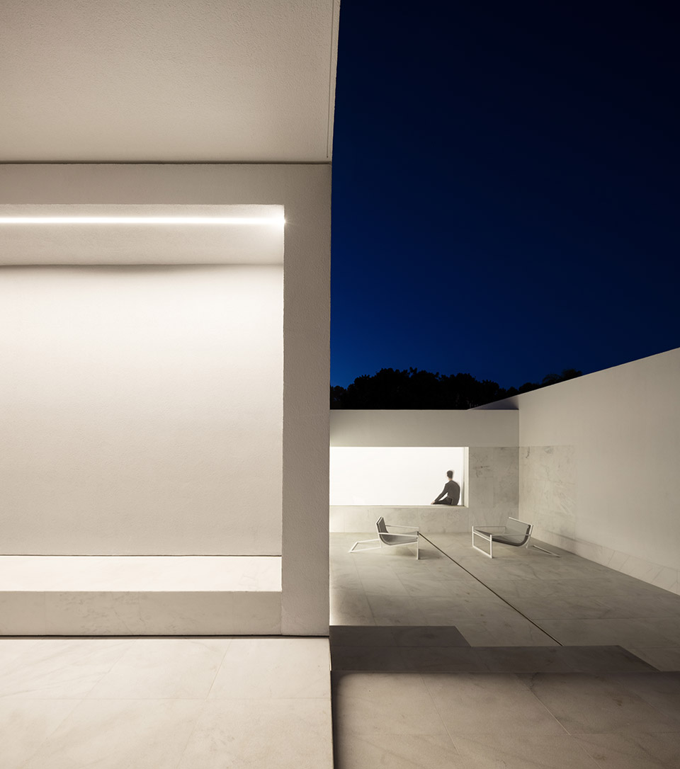 松树林之间的住宅，西班牙 / Fran Silvestre Arquitectos-85