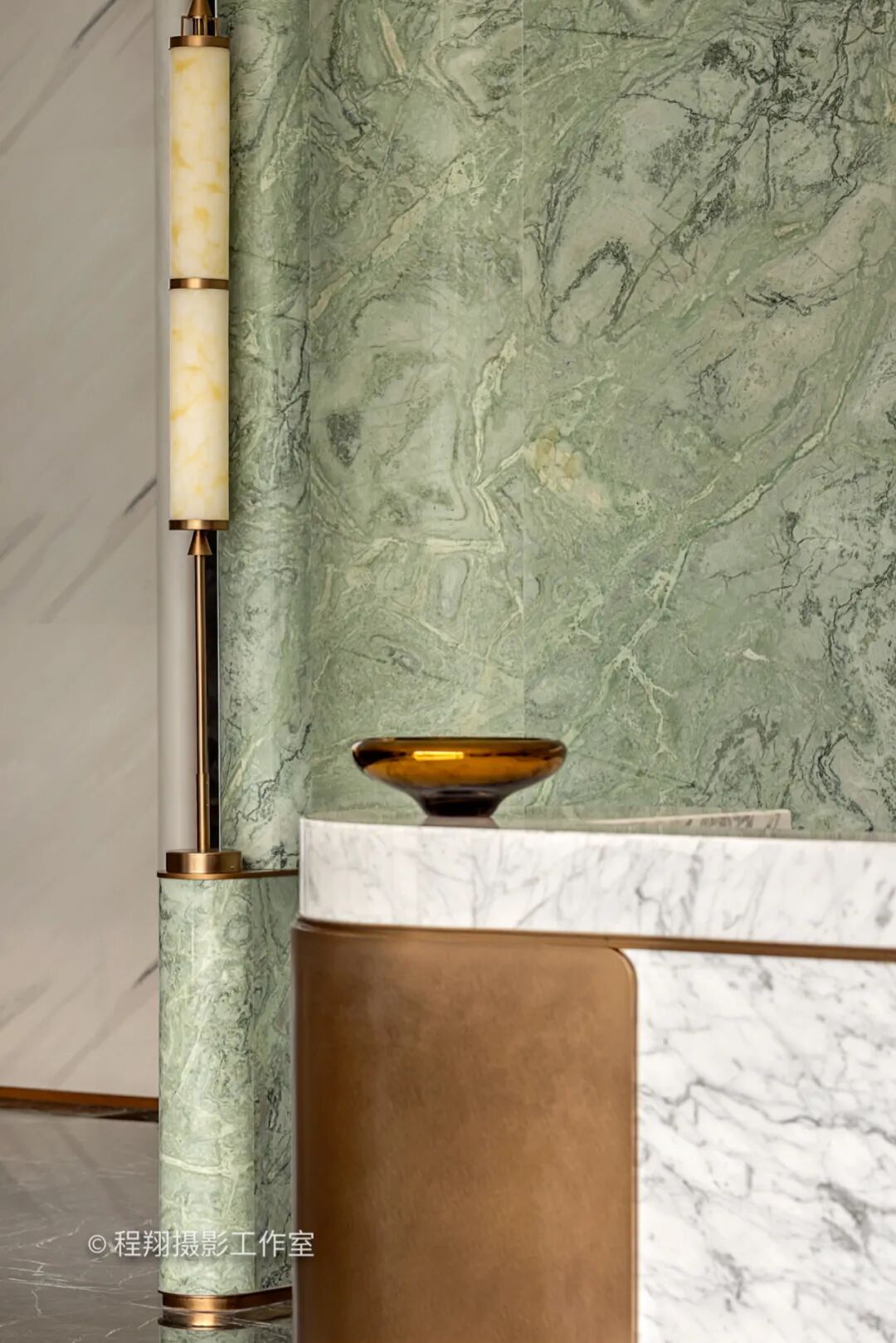 只此青绿，不负春光｜滨江·上品售楼处实景拍摄案例分享-17