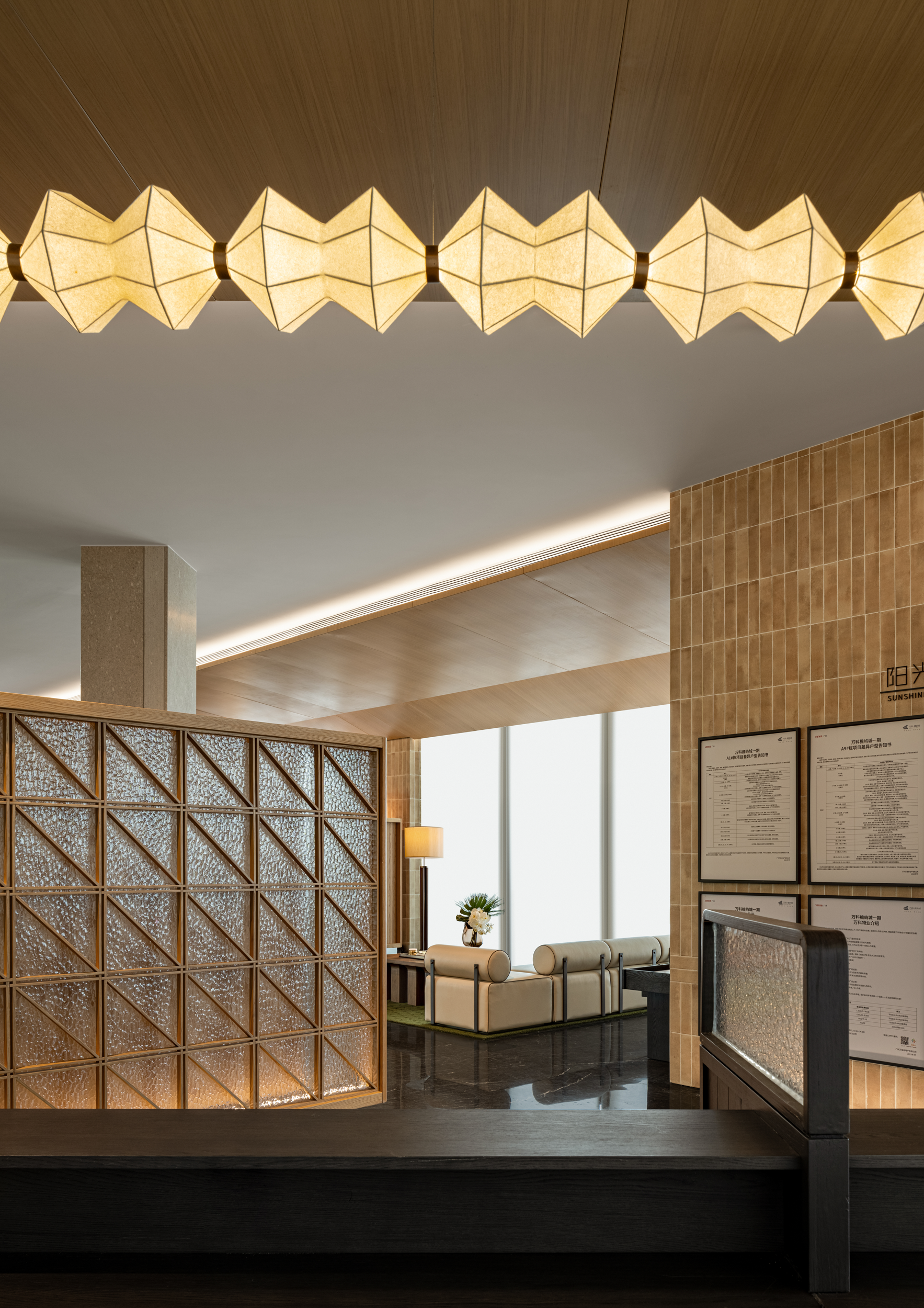 广州南站 · 檐下集丨中国广州丨超级平常空间设计-43