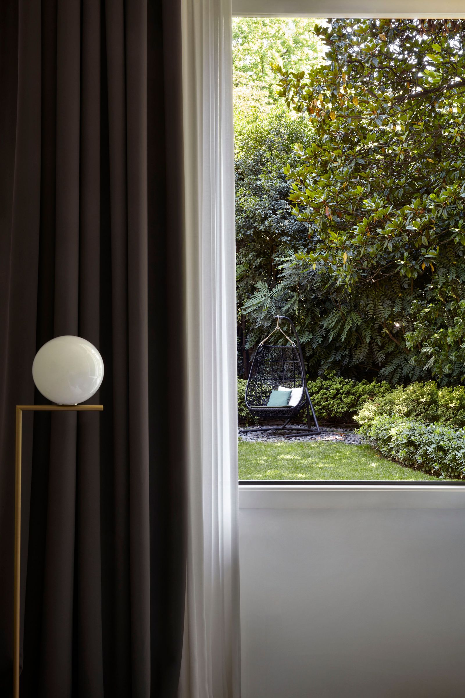 米兰市中心带秘密花园的公寓设计丨意大利米兰丨Dainelli Studio-18