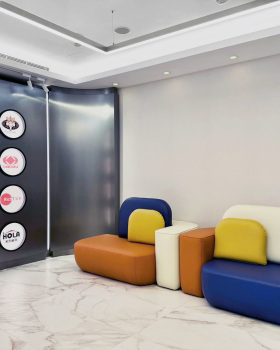 IDD Group企业墙设计丨未明确提及设计公司,涉及设计师林子翔等