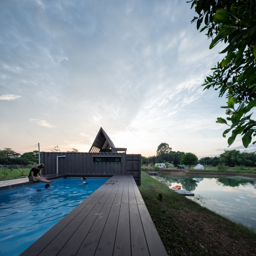 OOST Kampville 集装箱小屋丨泰国那空那育丨TJOB-19