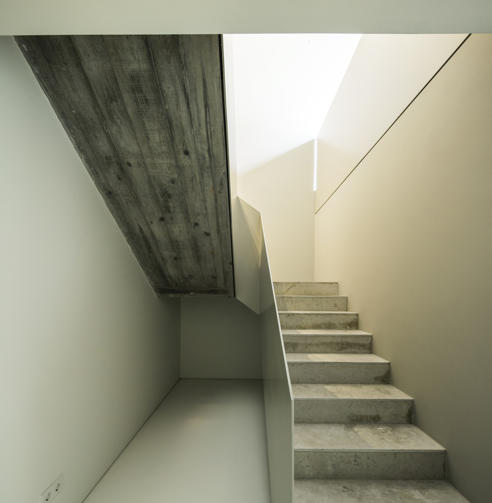 葡萄牙 Soutelo 乡村别墅 | 和谐融入自然的室内设计-38