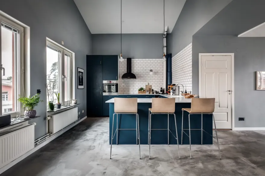 瑞典风格顶层公寓设计,蓝色调打造宁静私密空间-10