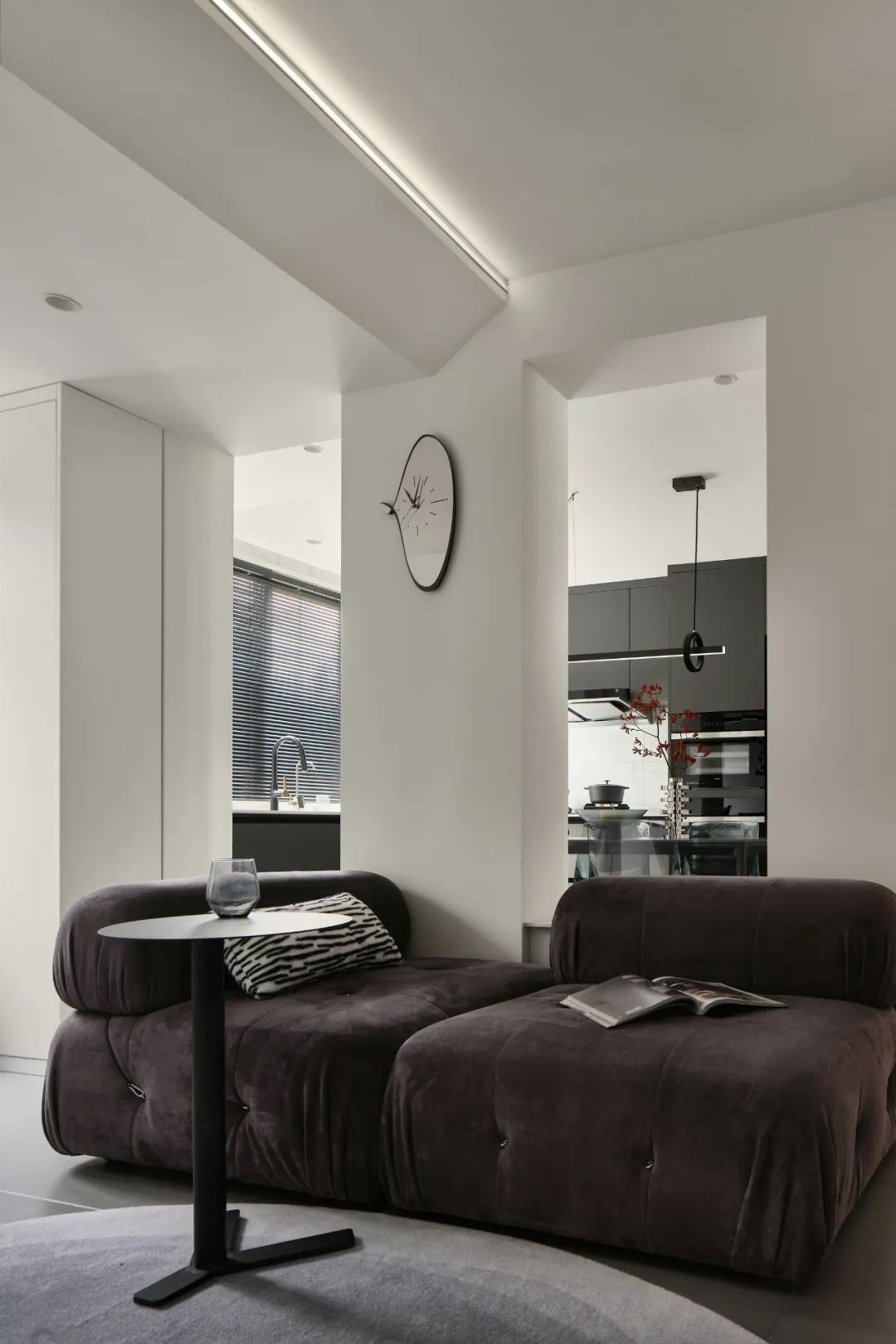 73㎡老房黑白灰简约改造丨壹石空间设计-25