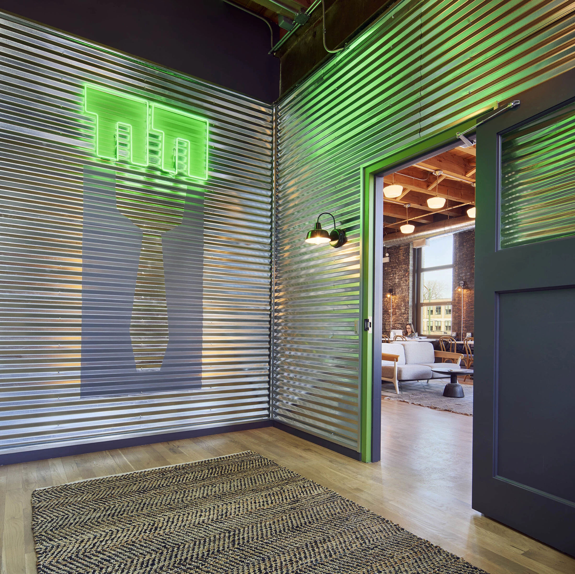 Farmer’s Fridge HQ-14