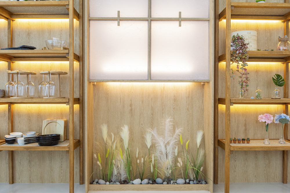 23 平米简约高雅的清新月洞穴工作室设计-10