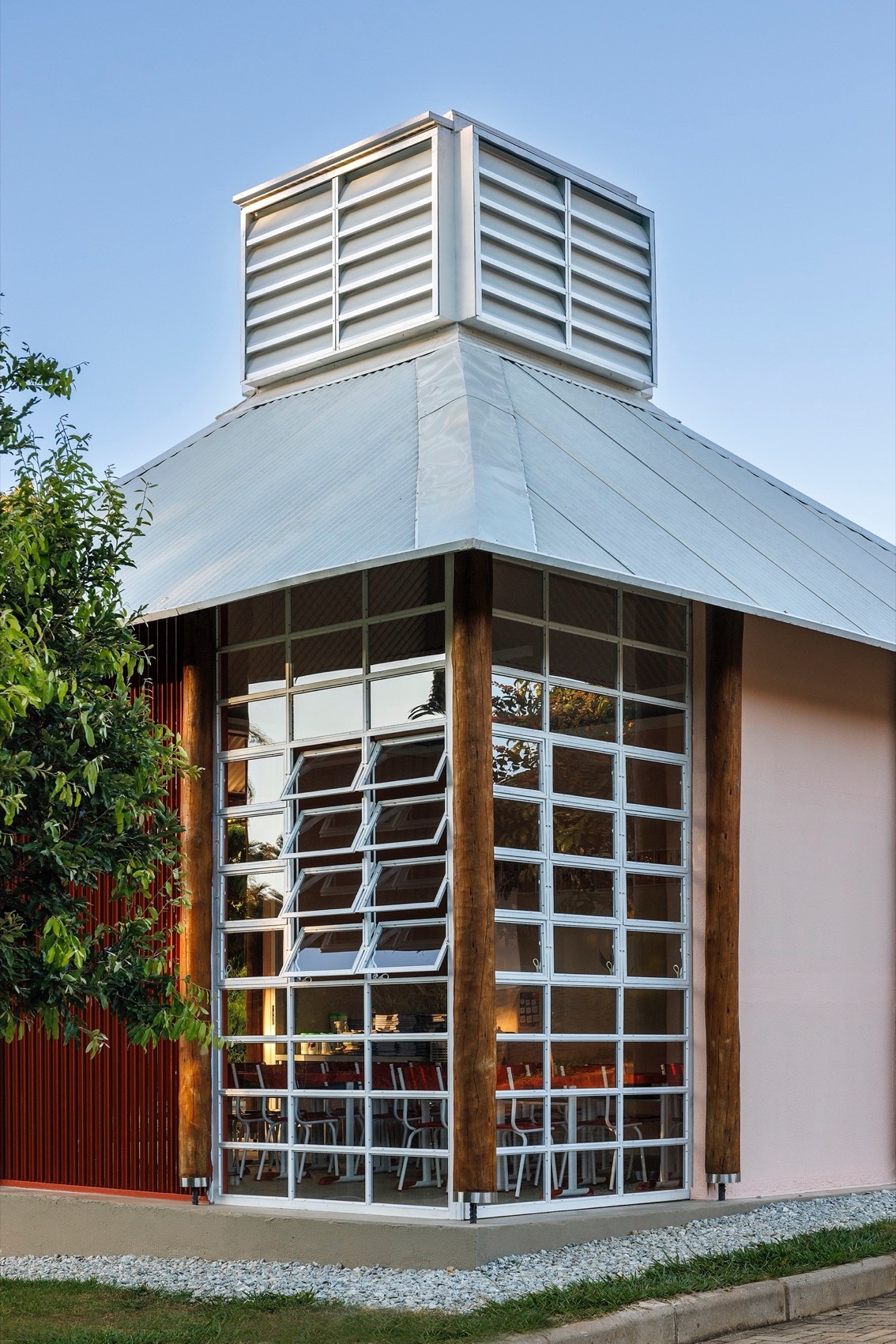 Vila Ninho学校 & João de Barro凉亭丨巴西米纳斯吉拉斯丨BIRI + MACh arquitetos等多方团队-29