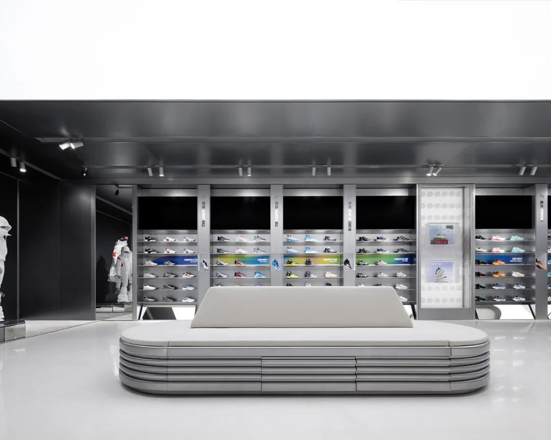 安踏北京王府井旗舰店丨中国北京丨ANTA & 尚洋艺术 STILL YOUNG-9