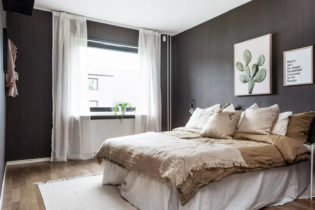 黑白经典公寓设计，墙纸打造个性空间-6