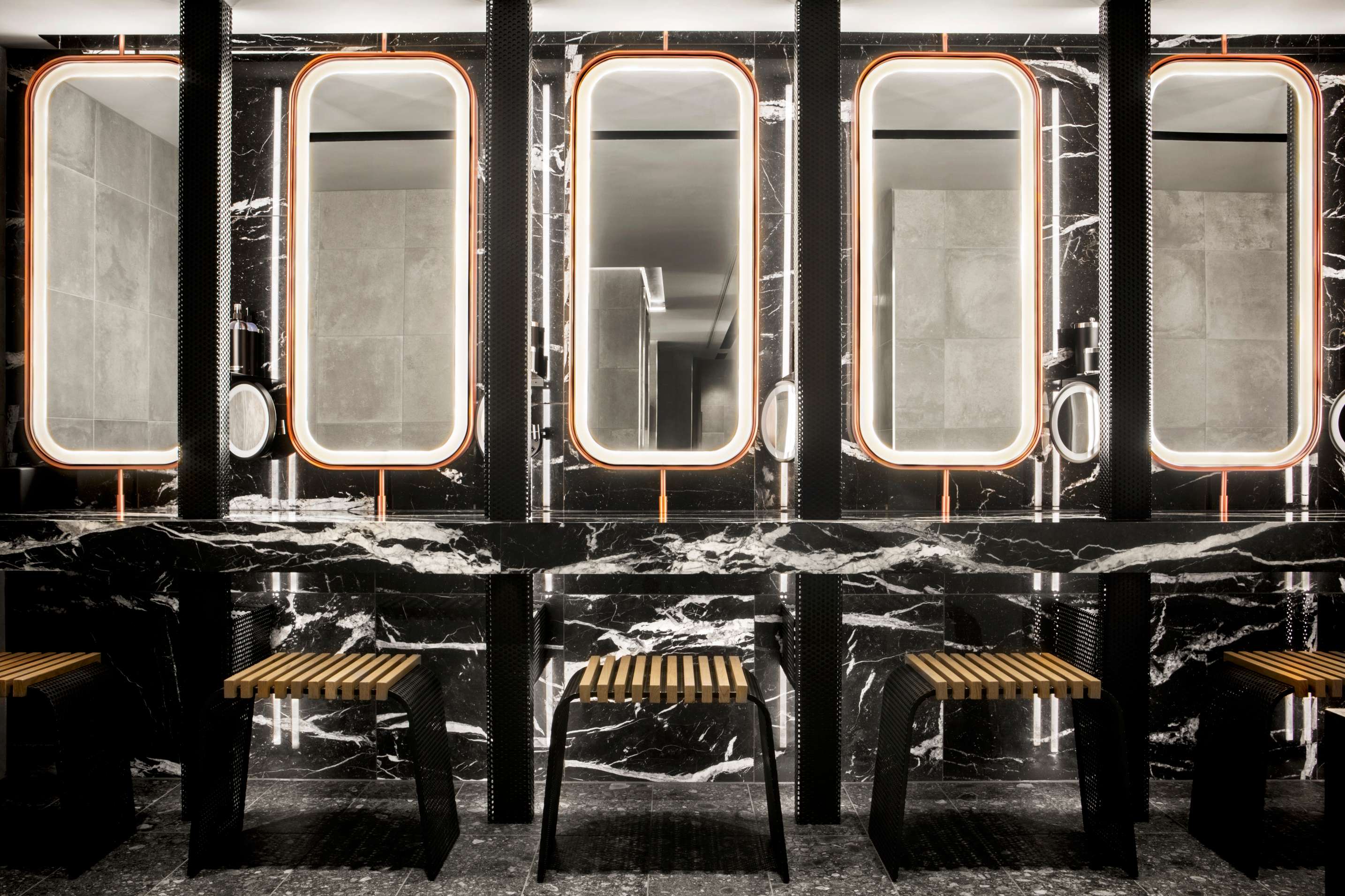 伦敦 Equinox St  James Joyce Wang-12