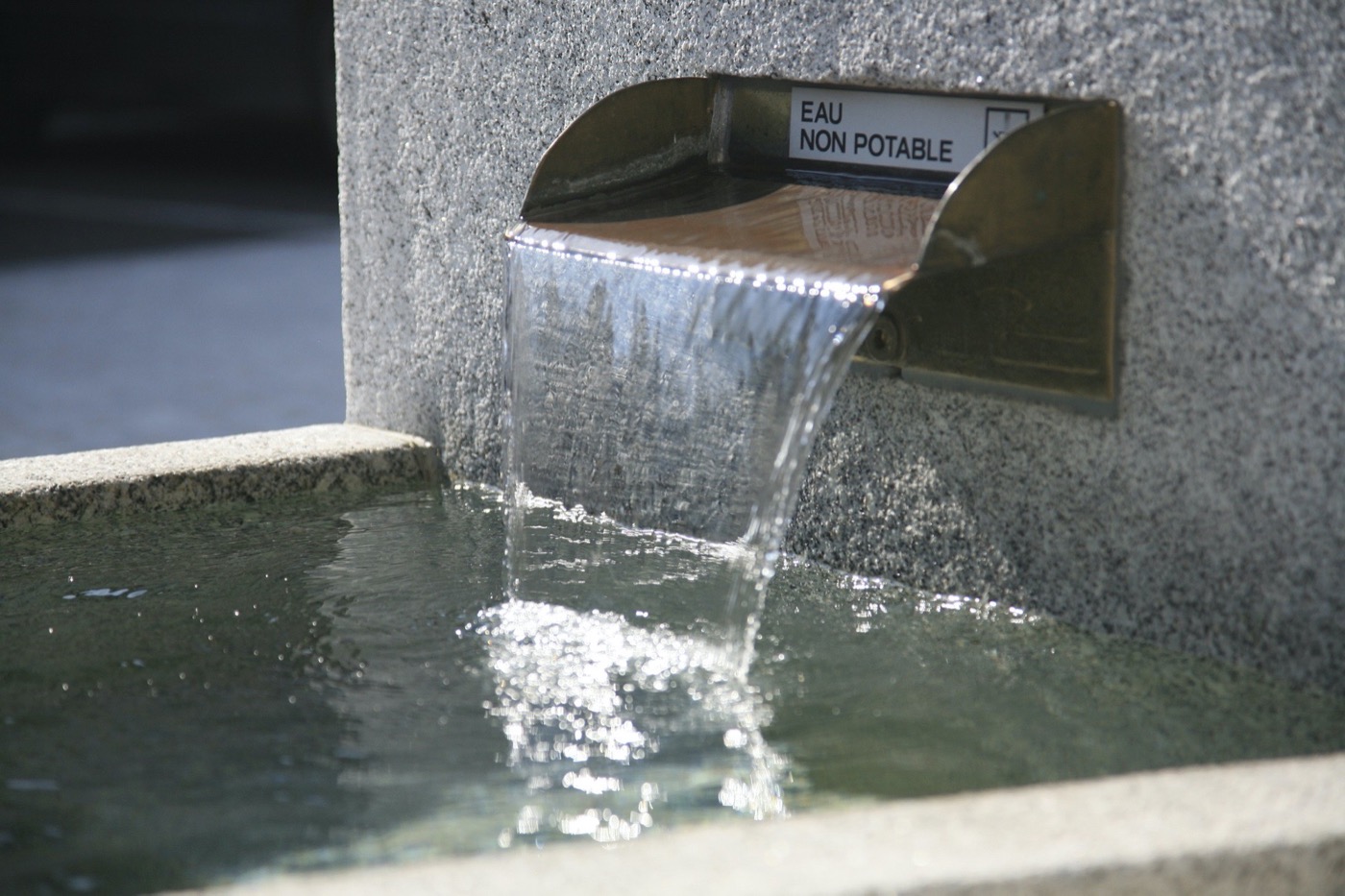 瑞士 Châteaud’Oe· 公共空间改造丨VWA-13