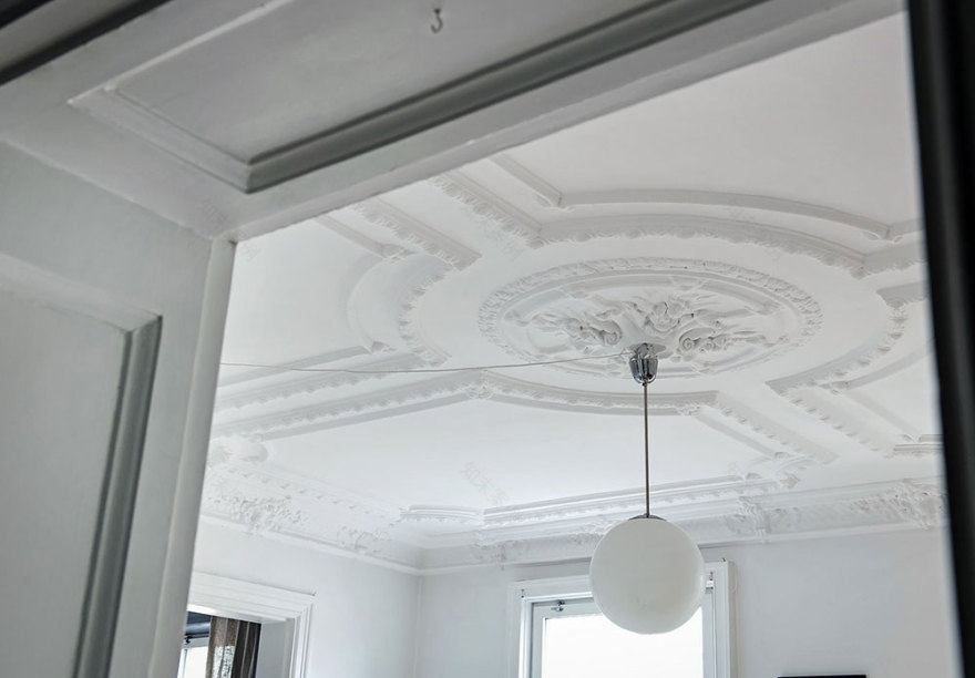 斯德哥尔摩时尚对比风格的美丽公寓-10