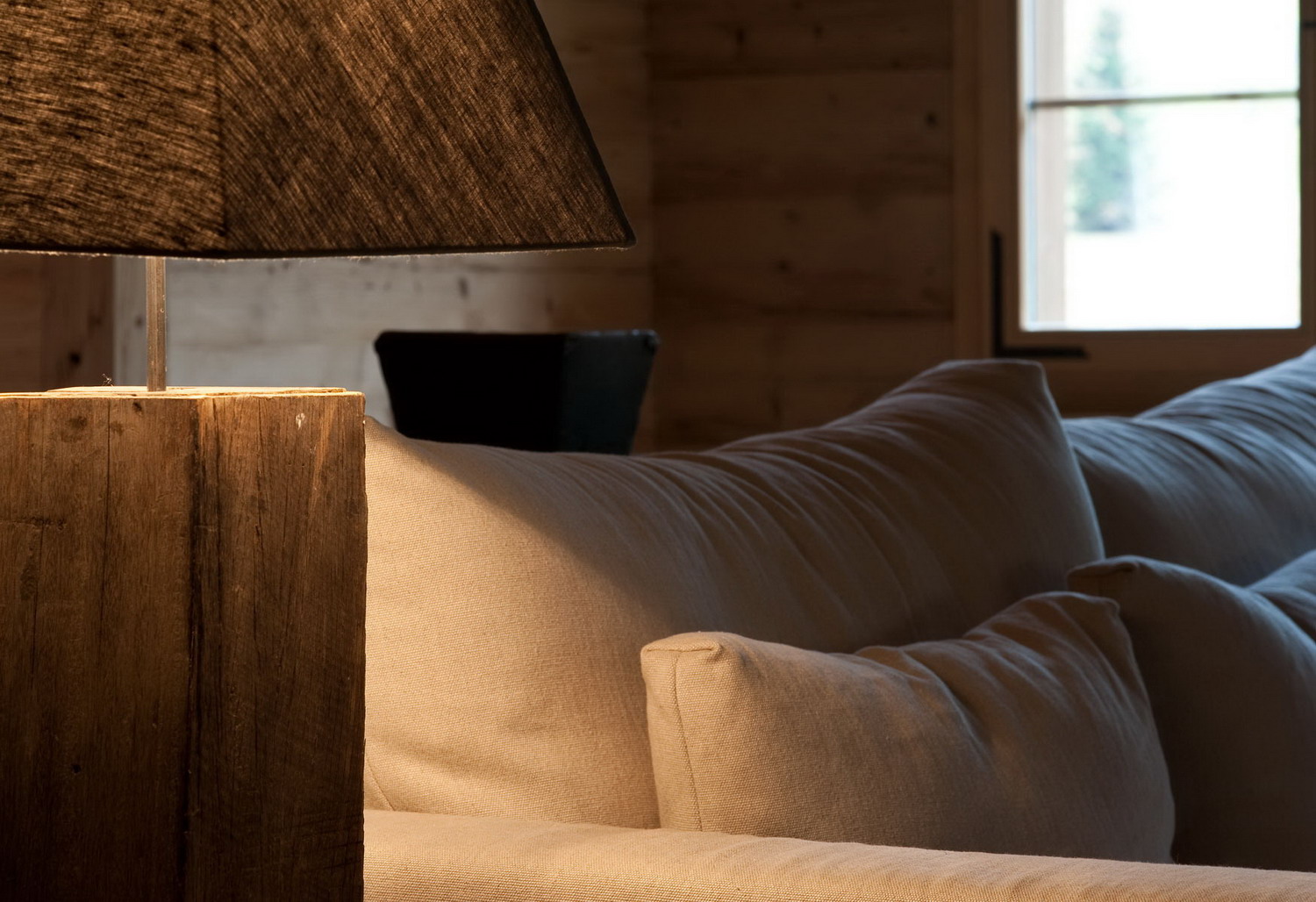 瑞士旷野中的原木生活-12