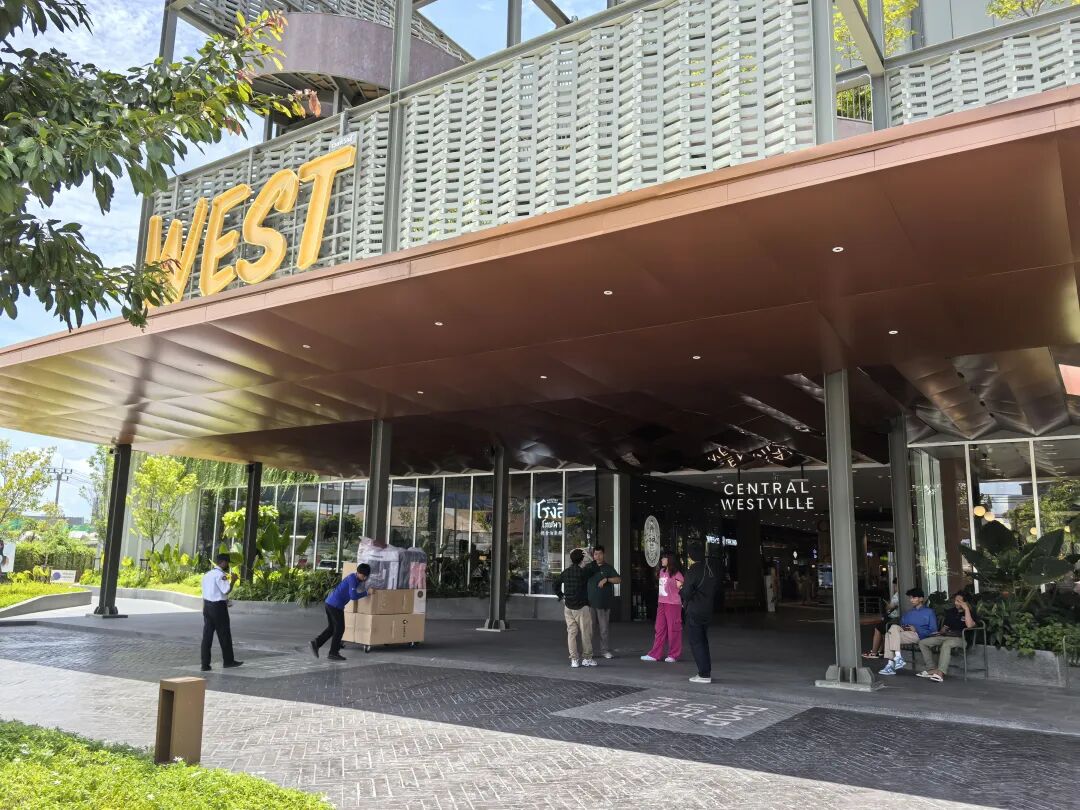 消费降级下，“有料、有趣、有温度”的公园式商业正在占据非标商业的“c位”！|和桥-15