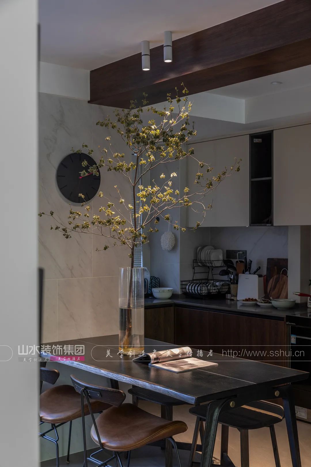 绿意盎然,现代生活与自然的完美融合丨张章-35