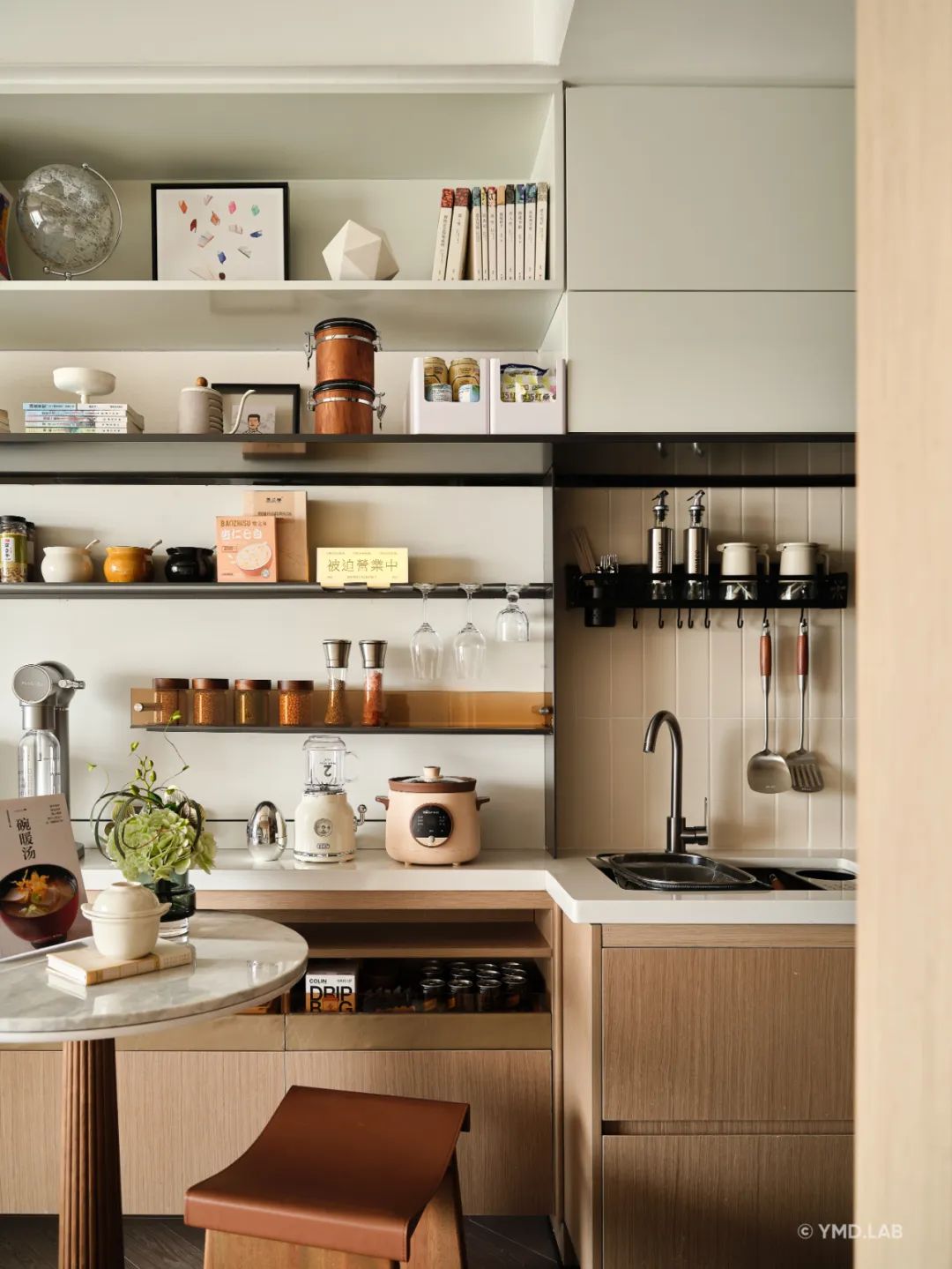 《学霸养成基地39㎡》孩子放学后从作业辅导到深夜食堂的不焦虑公寓丨上海岳蒙空间设计-14