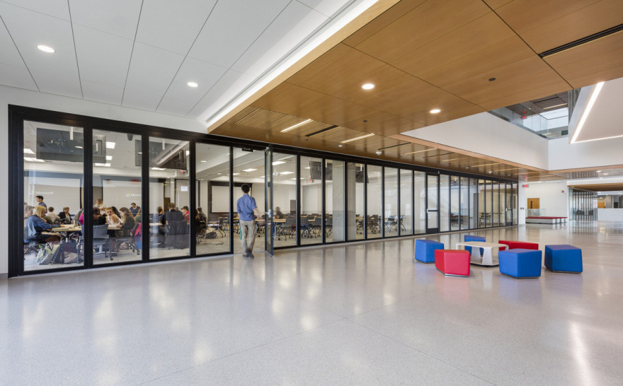 北达科他大学医学院+健康科学学院-18