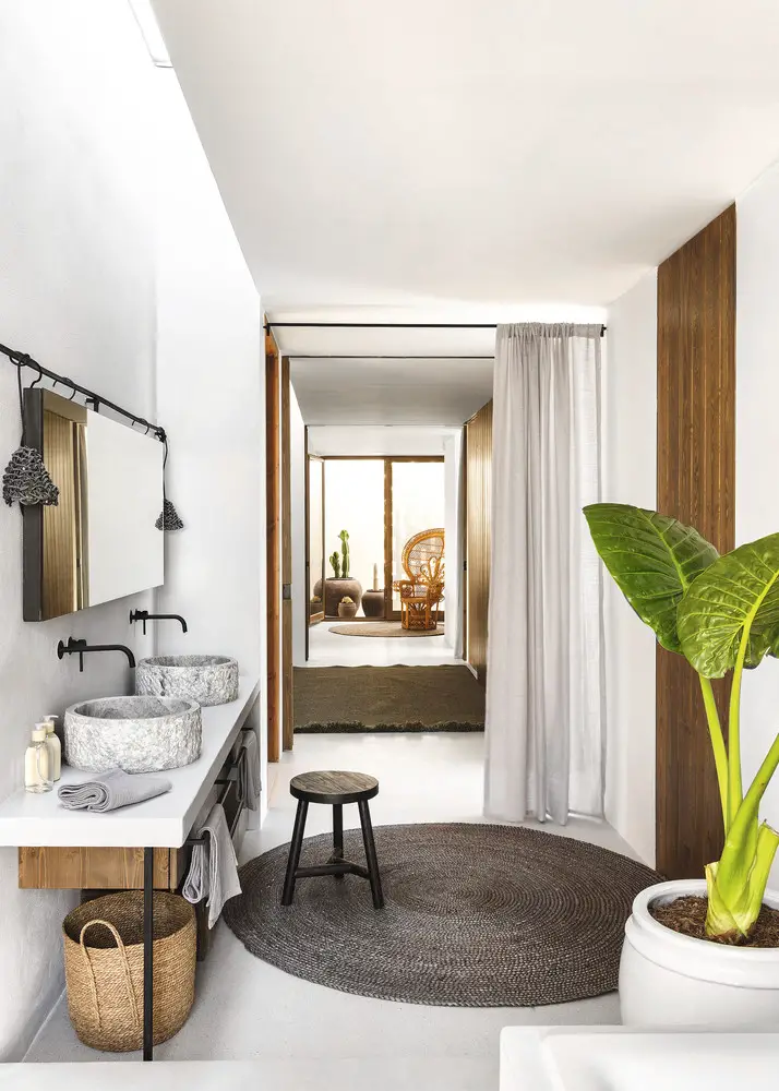 伊比莎岛纯白立方别墅 | 著名设计师 Patricia Urquiola 的地中海风情设计-8