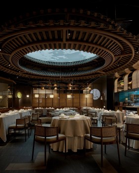 靠山 · 客家风情融入现代餐饮空间丨中国深圳丨深圳市有山设计顾问有限公司
