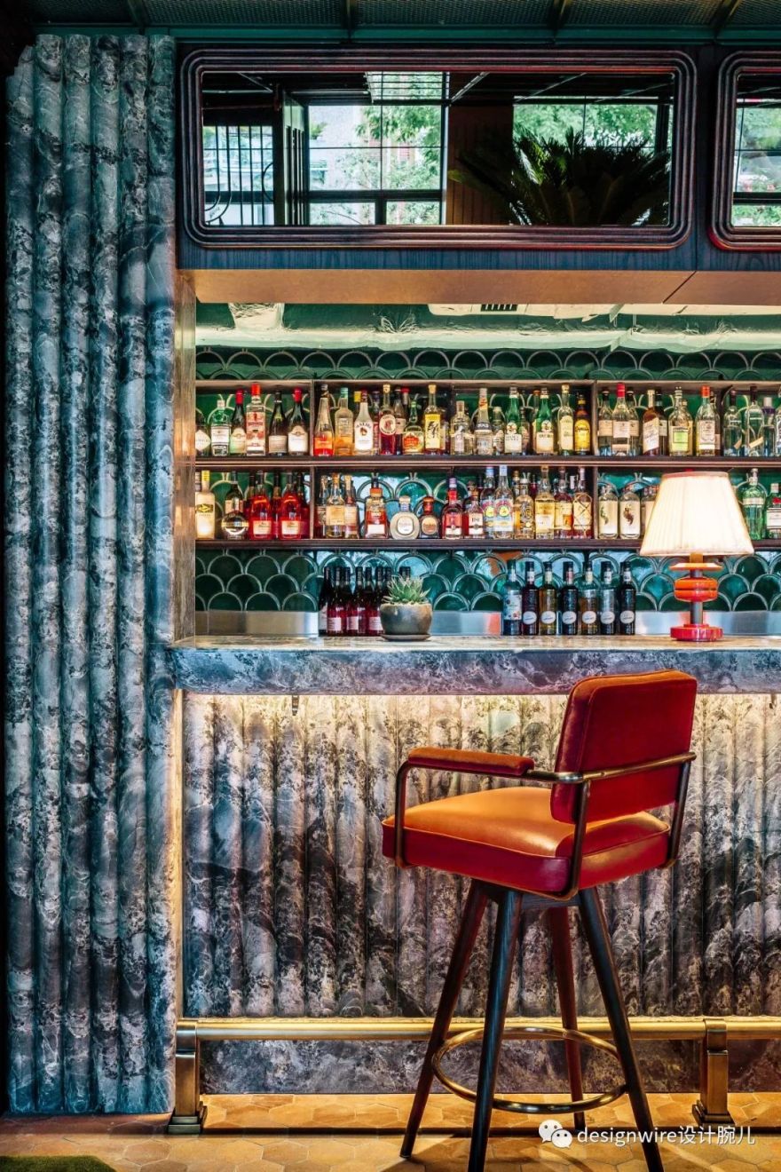 傅厚民香港 Louise 餐厅设计 | 复古与时尚的完美融合-30