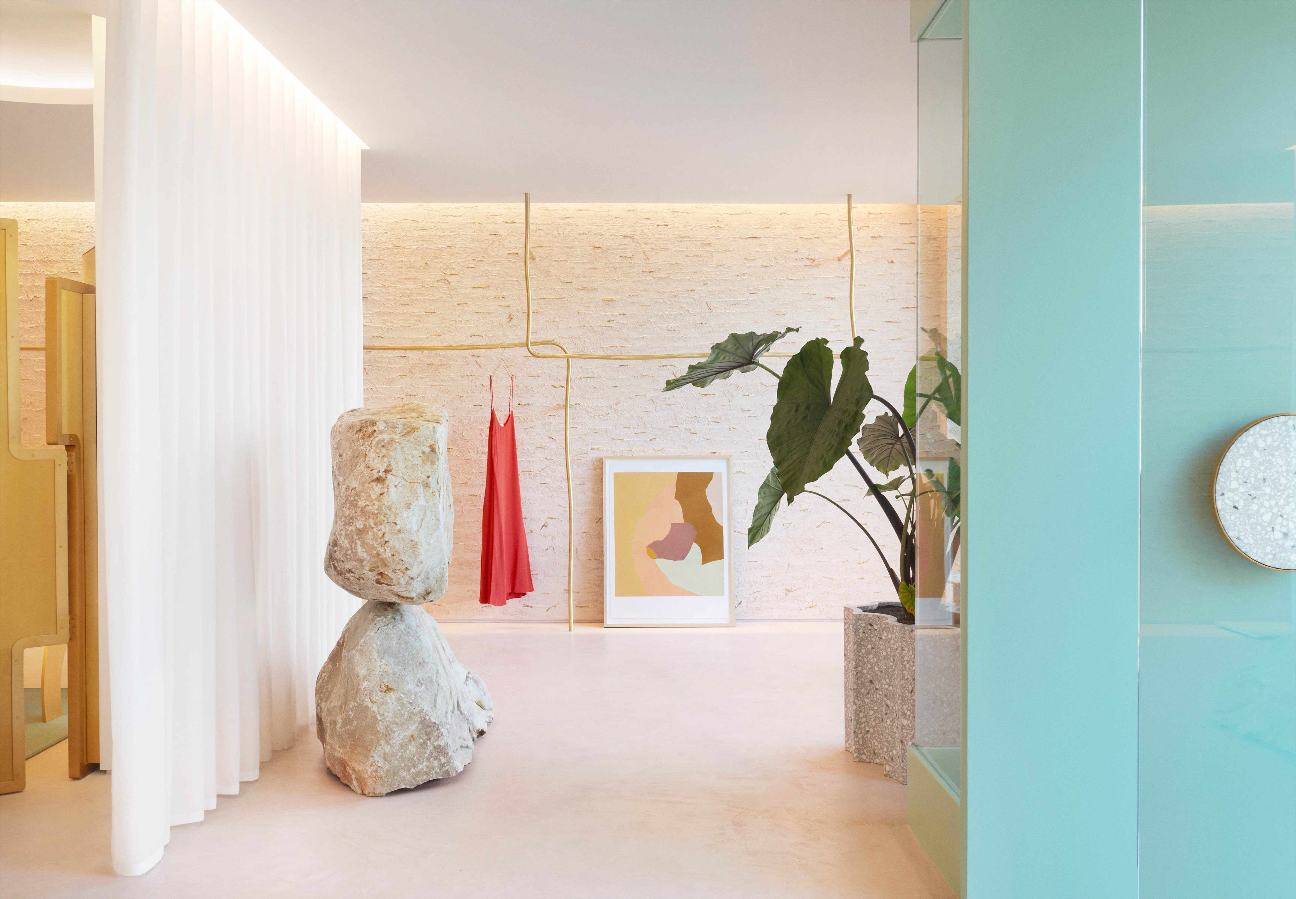 洛杉矶复古建筑中的时尚服装店设计丨美国洛杉矶丨Robert Vattilana-7