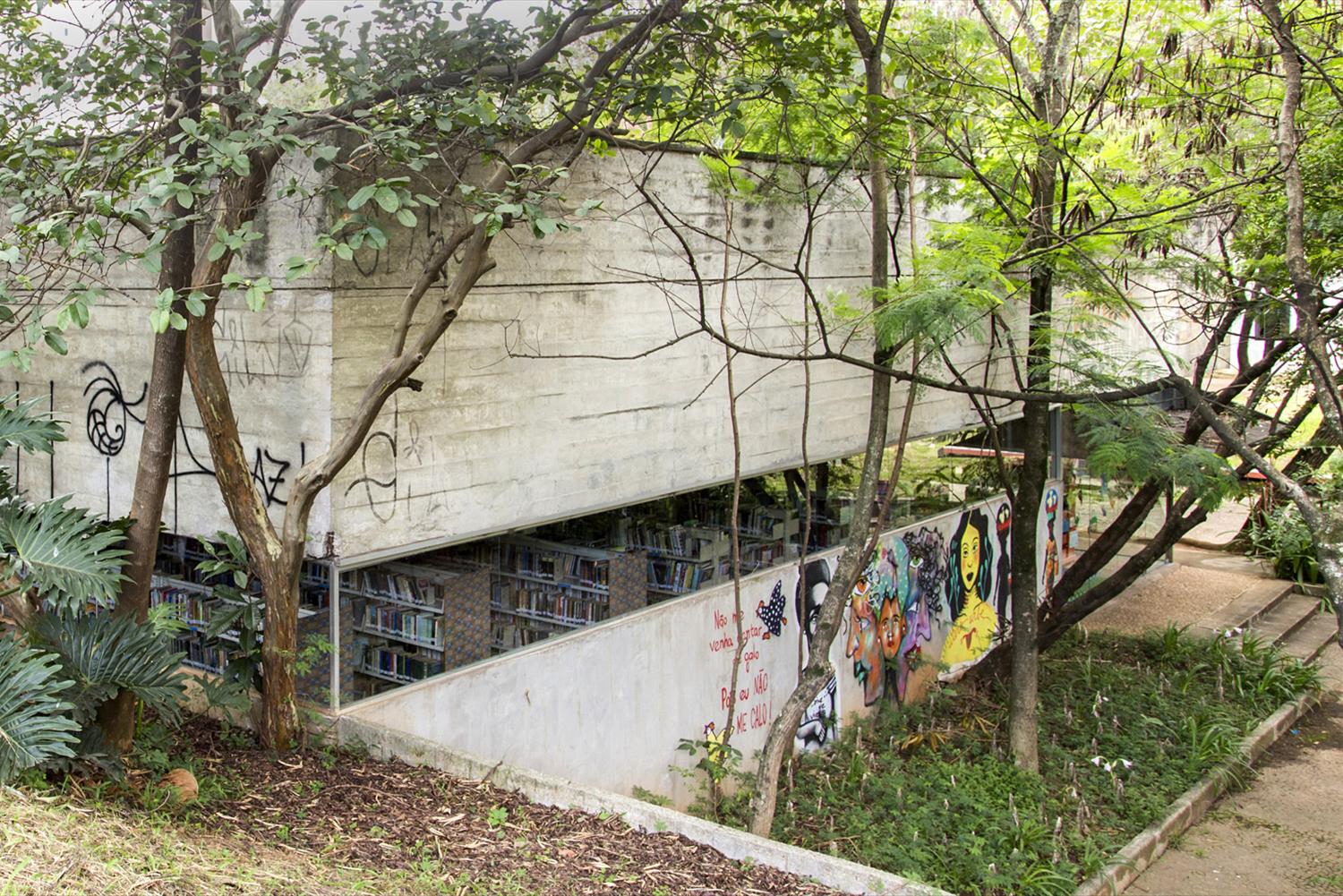 圣保罗历史建筑中的现代文化中心 · Centro Cultural Jabaquara-3