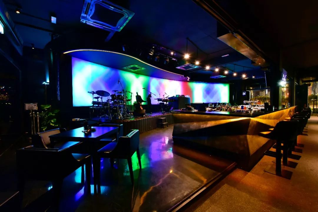 神秘黑金，感官冲击——Le Noir Club KL 设计解析-28