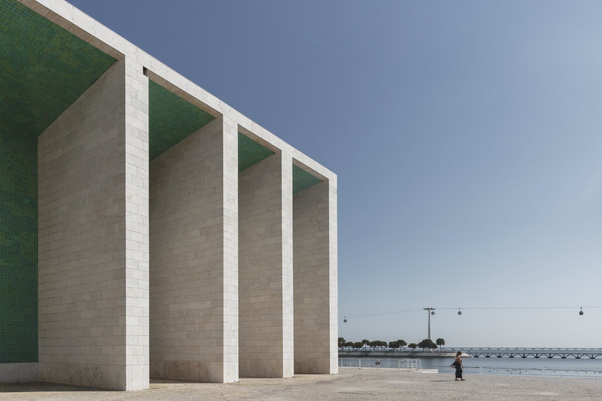 葡萄牙国家馆 | Siza 的混凝土屋顶奇迹-8