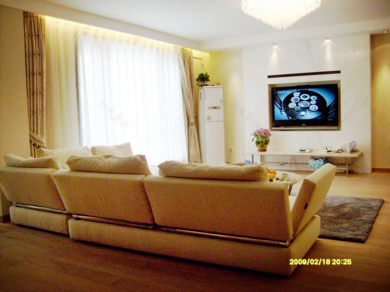 假日风景中的马女士住宅设计-12