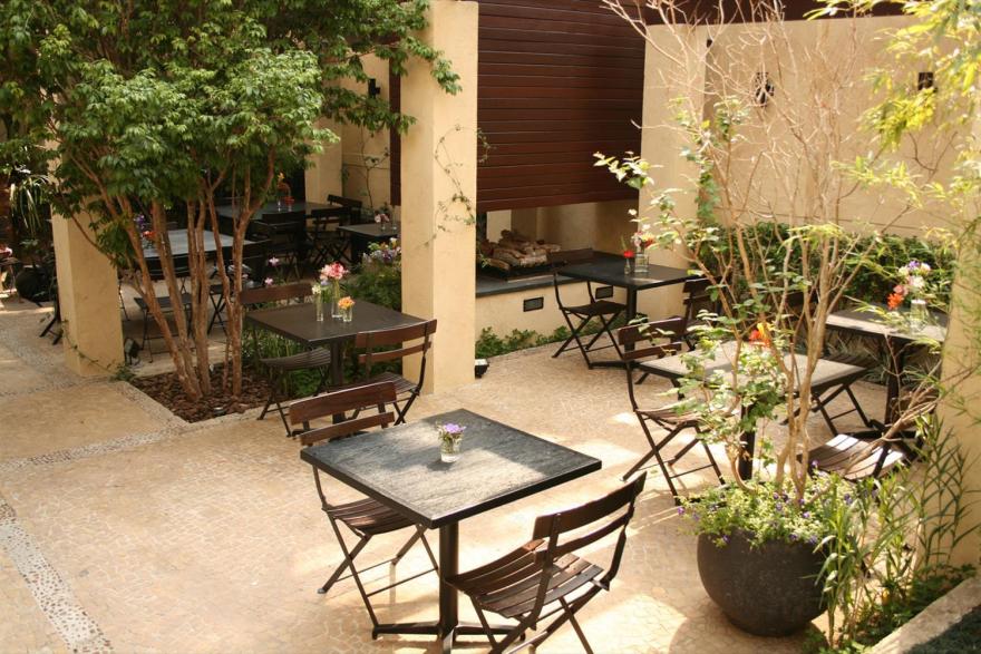 南方法国与意大利托斯卡纳风格餐厅设计-8