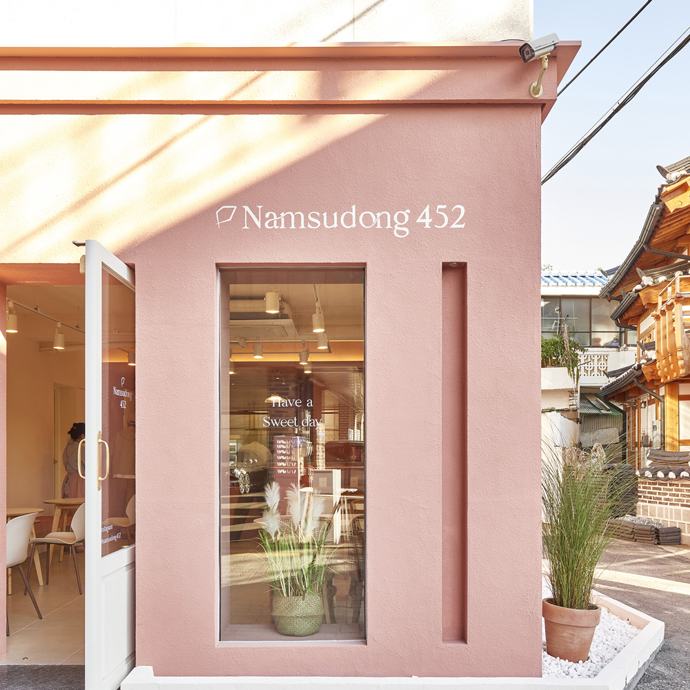 13 坪水原咖啡厅，粉红外观点亮空间设计-22