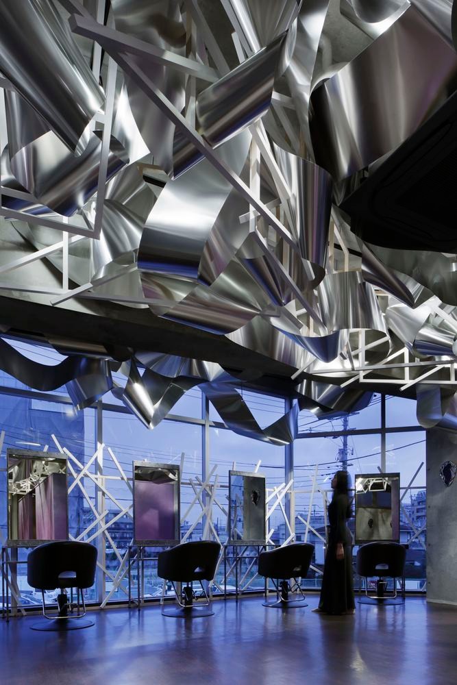 日本东京美容院：流动的金属波发线-24