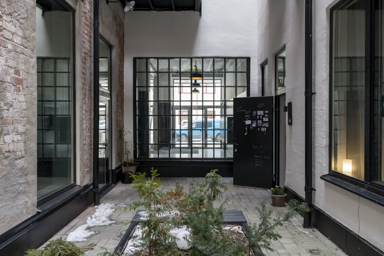 瑞典工业风公寓 | 湖畔旧厂房的华丽转身-21