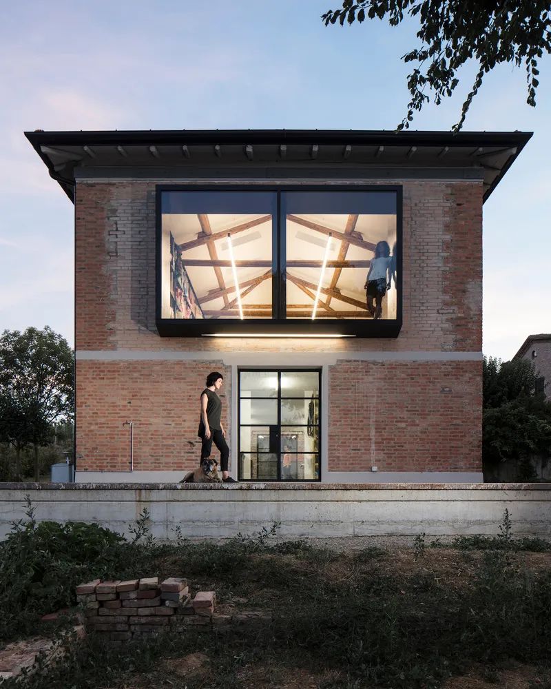 20 世纪 60 年代谷仓变艺术工作室，设计诠释对称性与景观关系-29