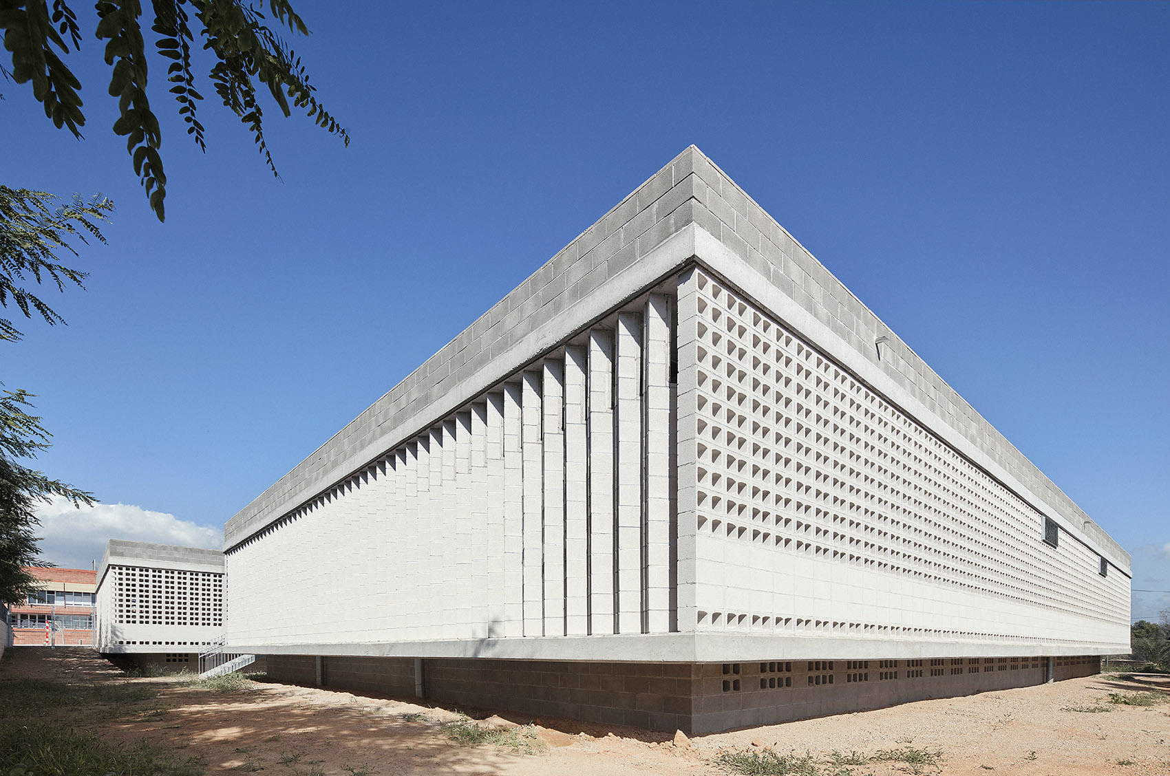 西班牙小镇教学楼设计 / AIXOPLUC-12