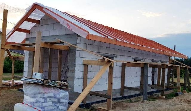 车库与杂物间组合建筑项目-119