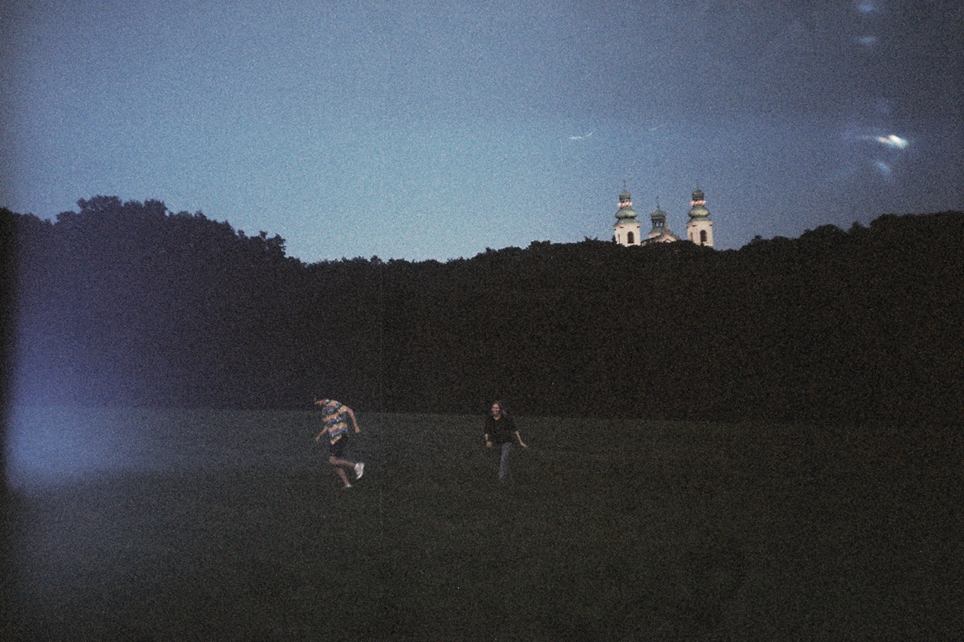 复古胶片元素融入现代家居设计-10