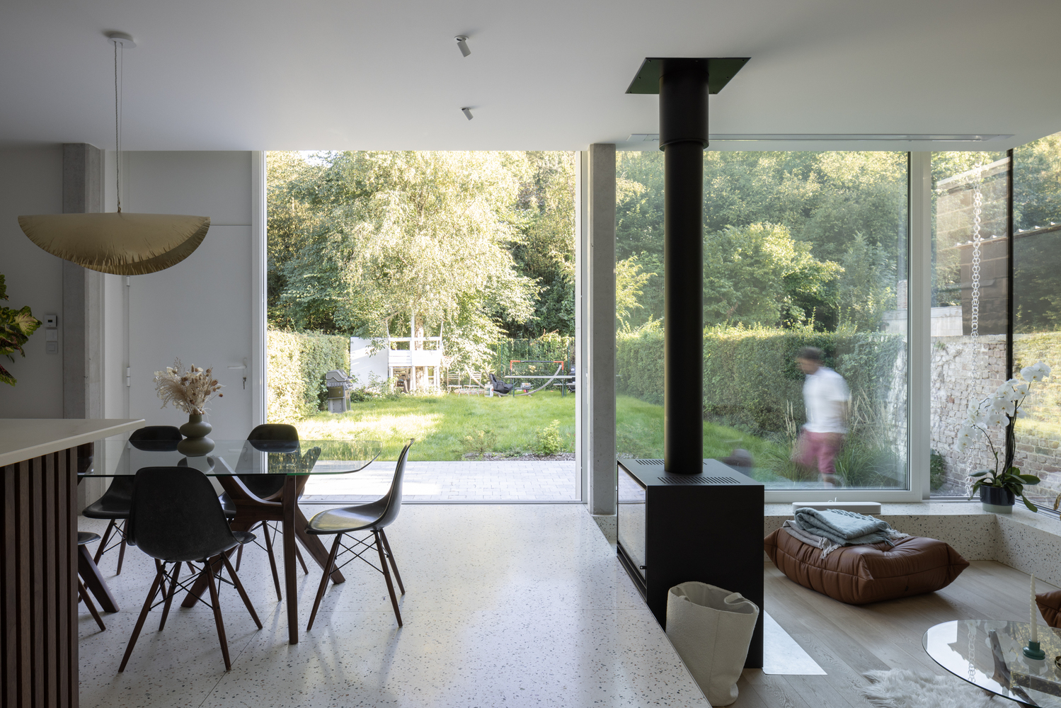 比利时河畔住宅重生-15