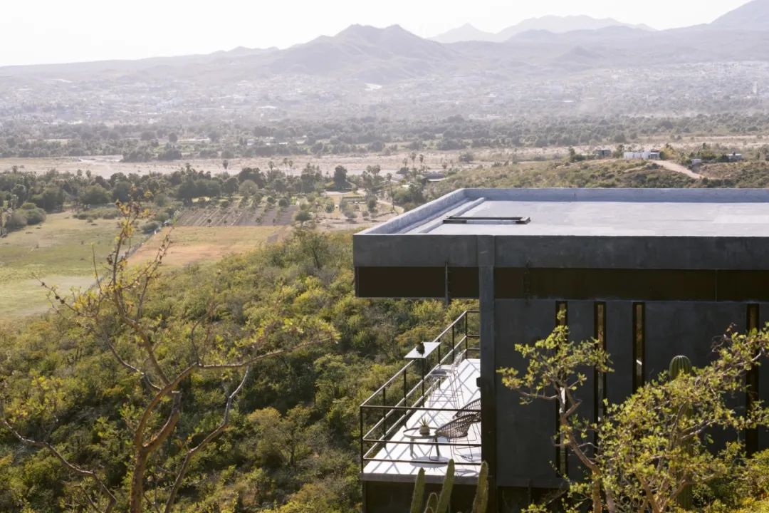 墨西哥沙漠中的现代生活空间-20