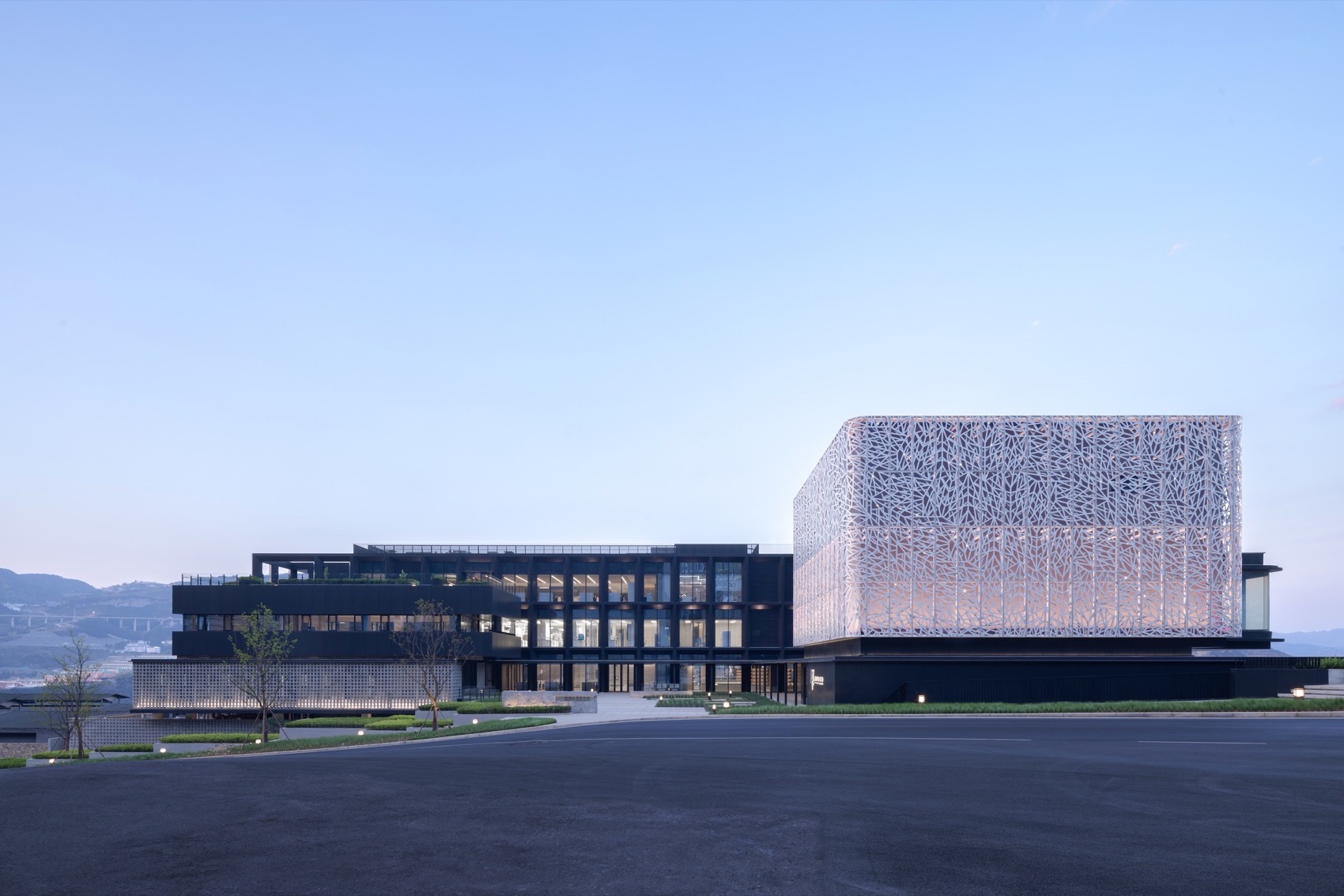 郎酒集团品质研究院丨中国泸州丨天仝建筑-10